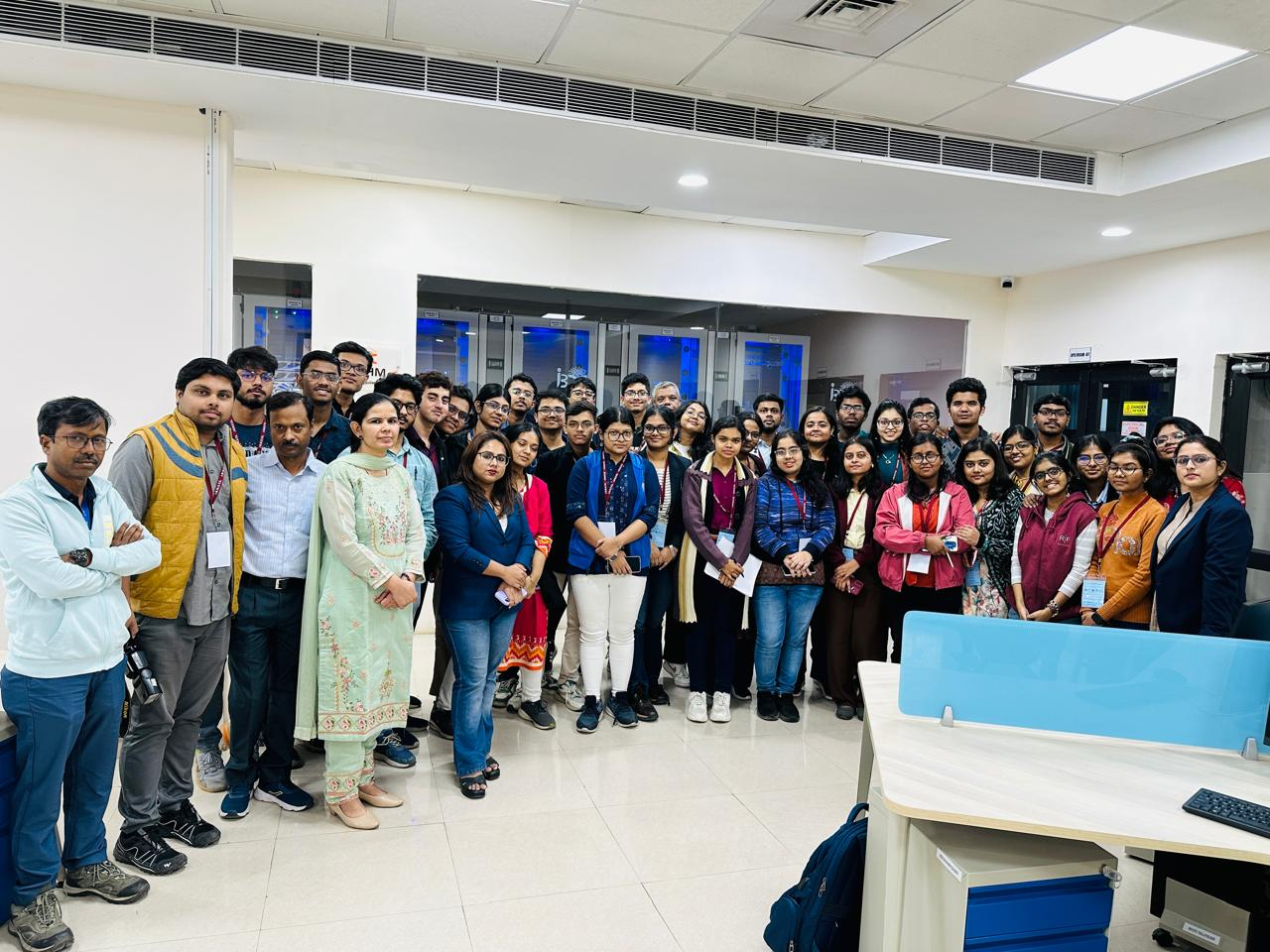 Students visit photo 18