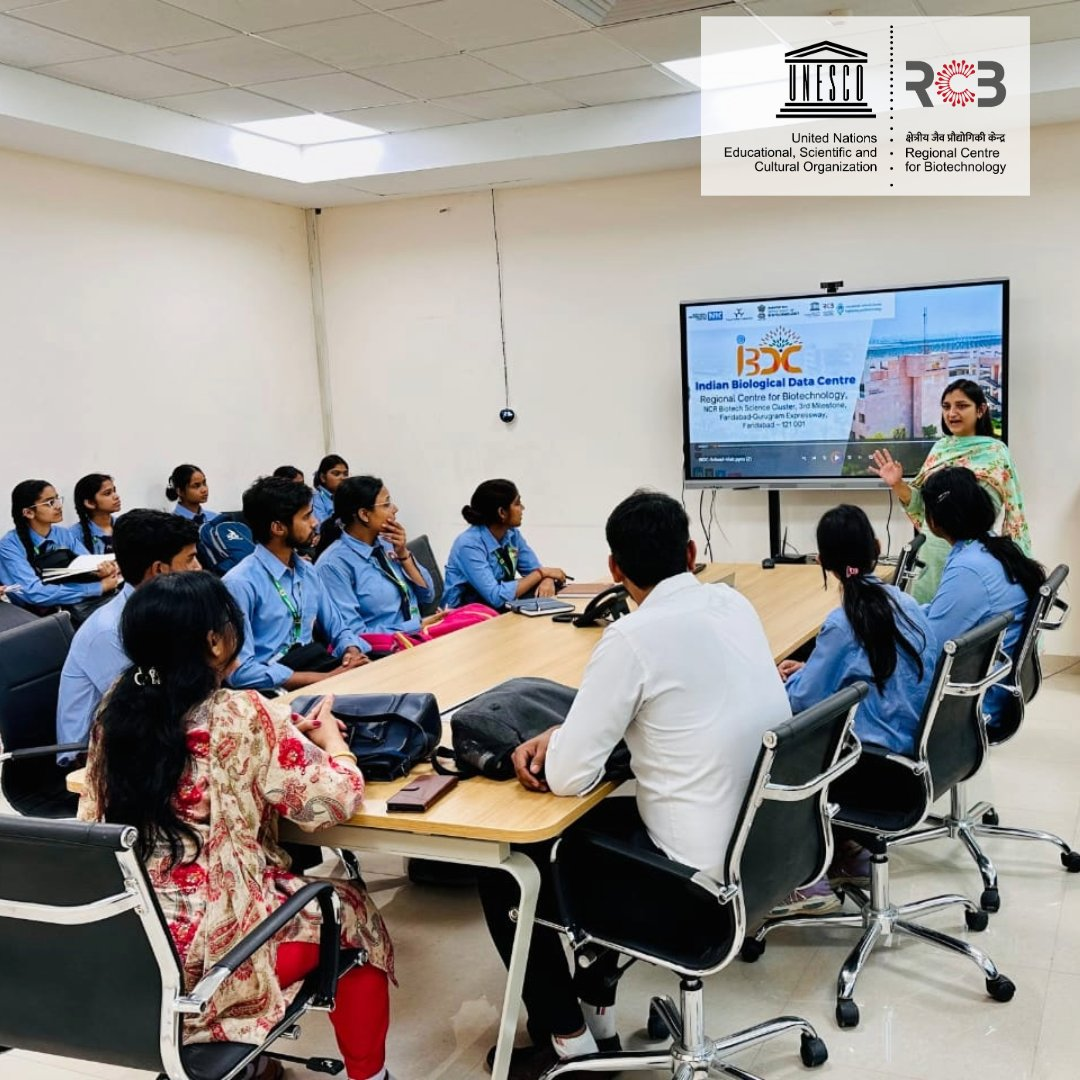 Students visit photo 24